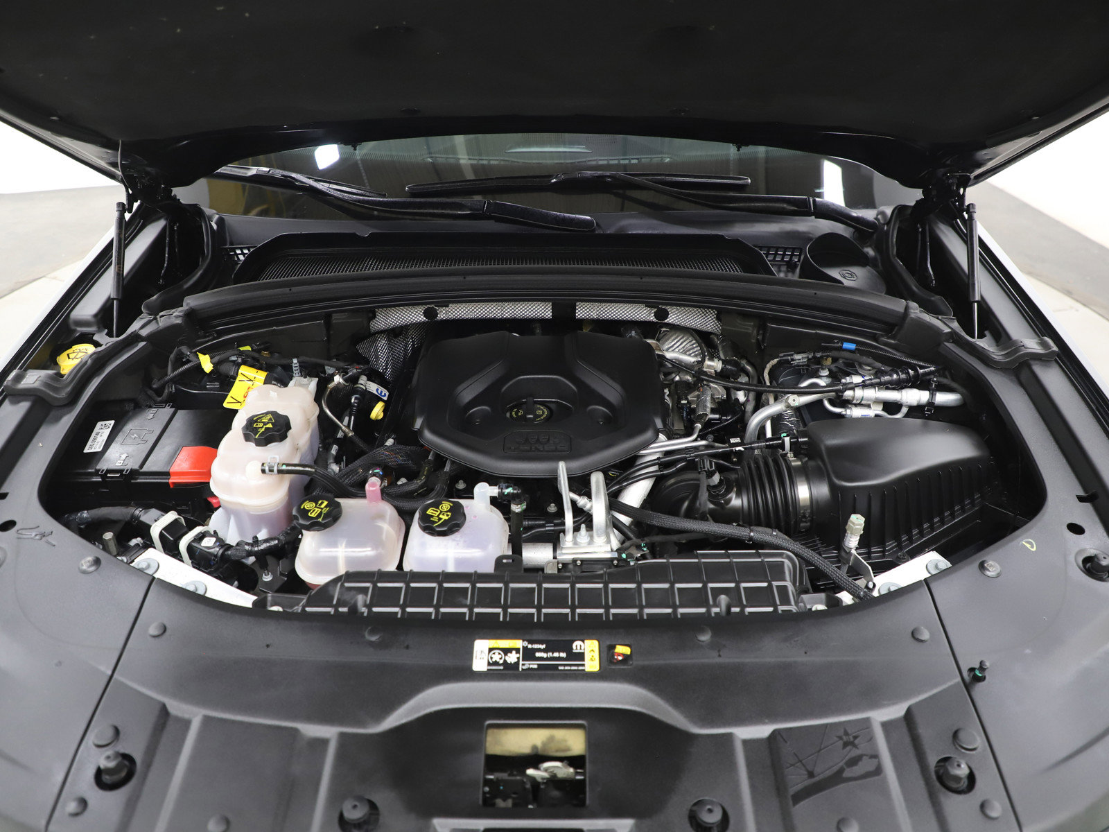 Used 2024 Jeep Grand Cherokee Summit AWD/4WD image 33