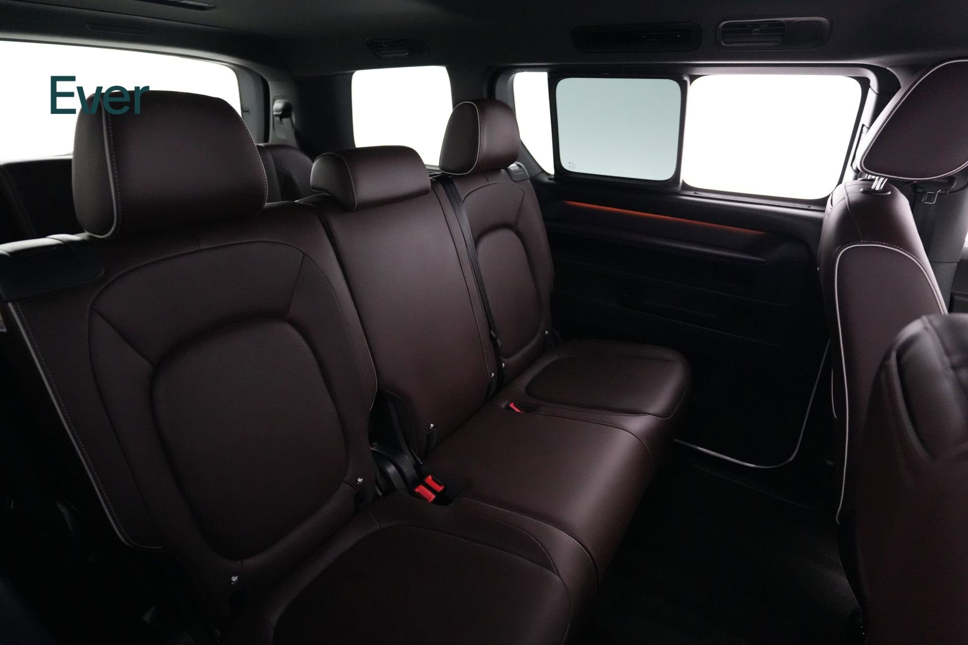 Used 2025 Volkswagen ID. Buzz Pro S image 5