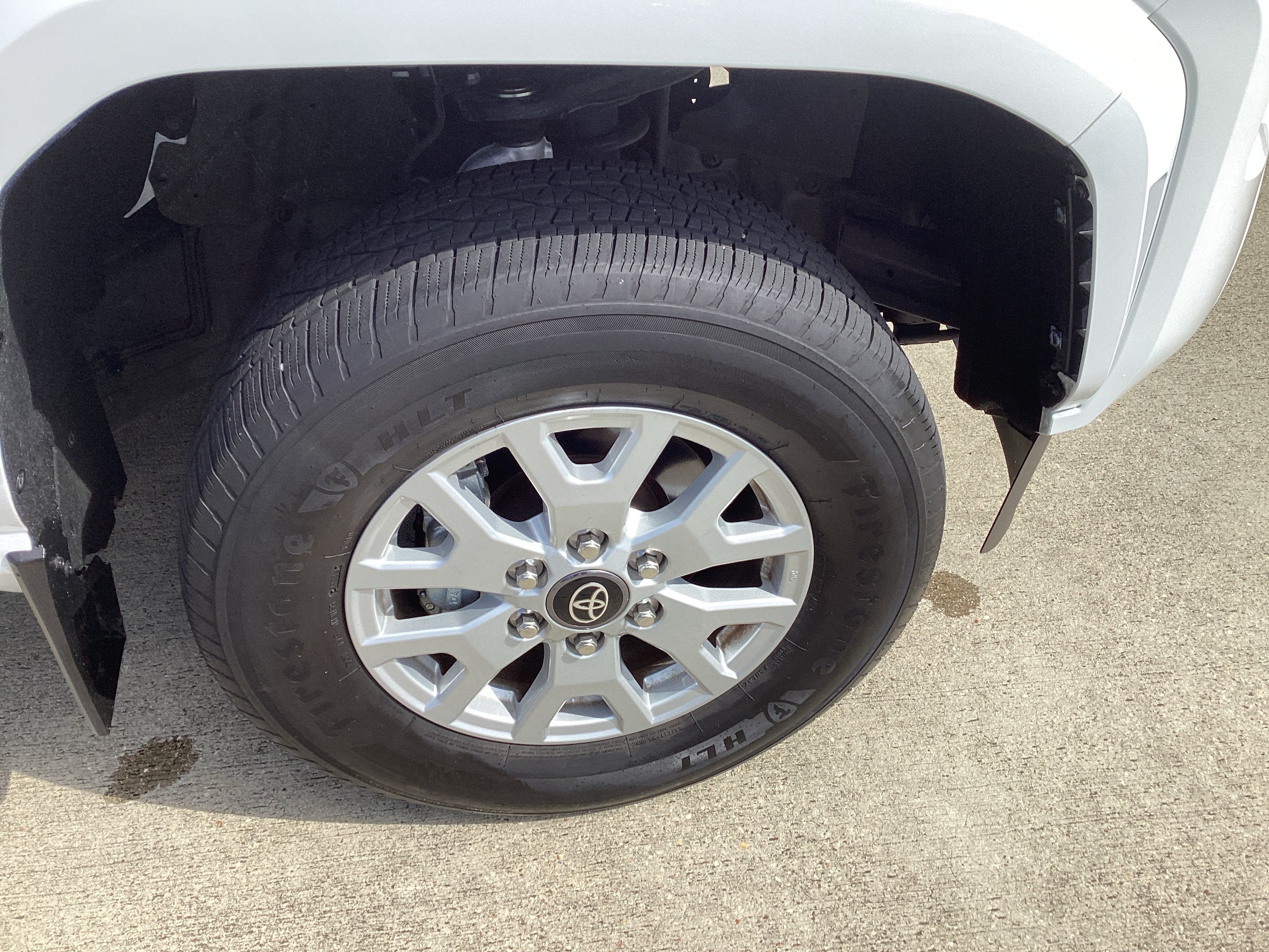 Used 2024 Toyota Tacoma SR5 RWD image 9