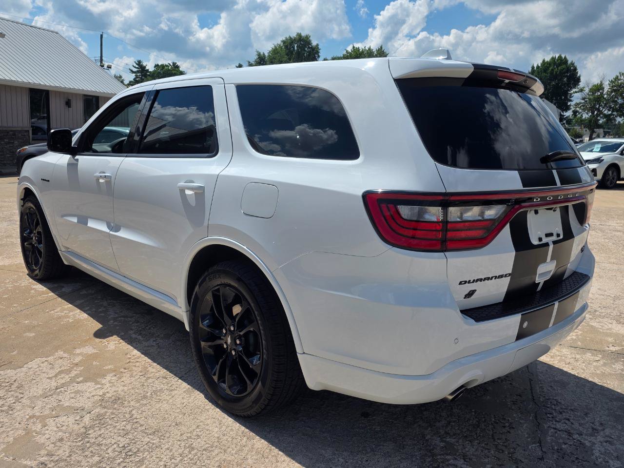 Used 2020 Dodge Durango R/T w/ Blacktop Package AWD/4WD image 18