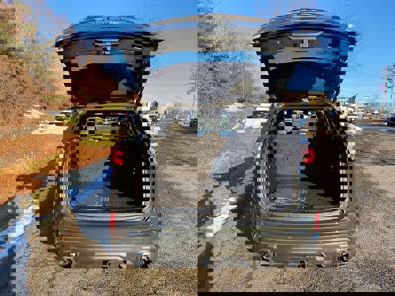 Certified 2022 Ford Edge ST w/ Equipment Group 401A image 9