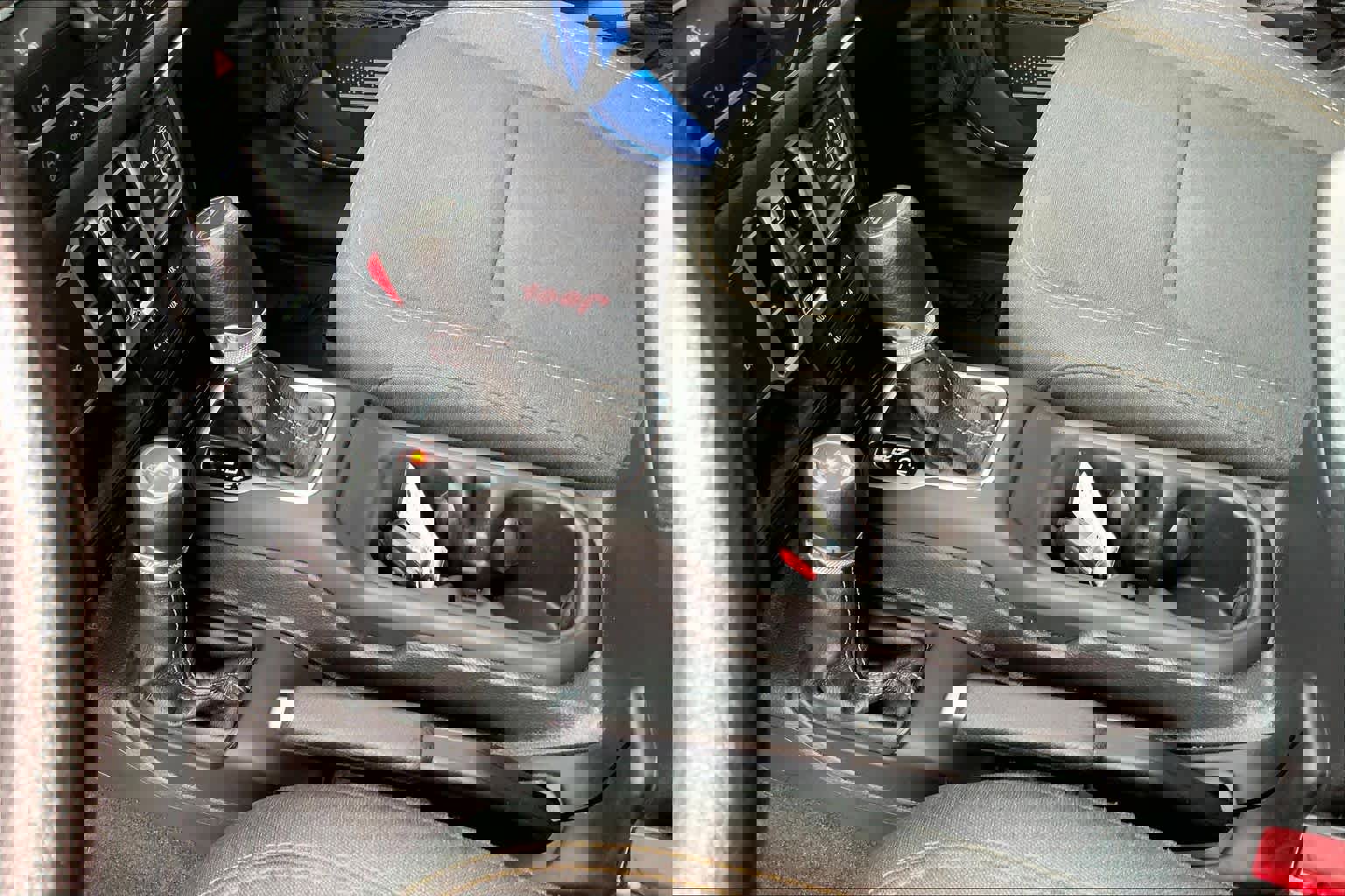 Used 2024 Jeep Gladiator Sport image 16