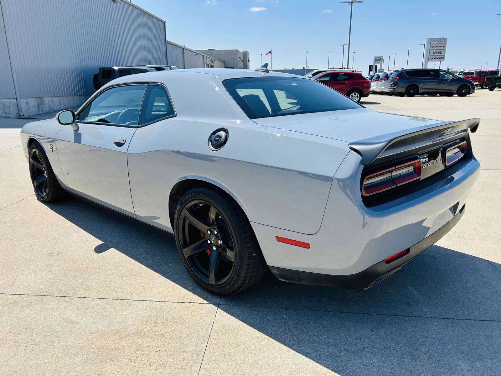 Used 2021 Dodge Challenger SRT Hellcat RWD image 31