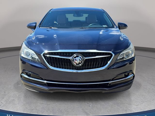 Used 2017 Buick LaCrosse Essence FWD image 3