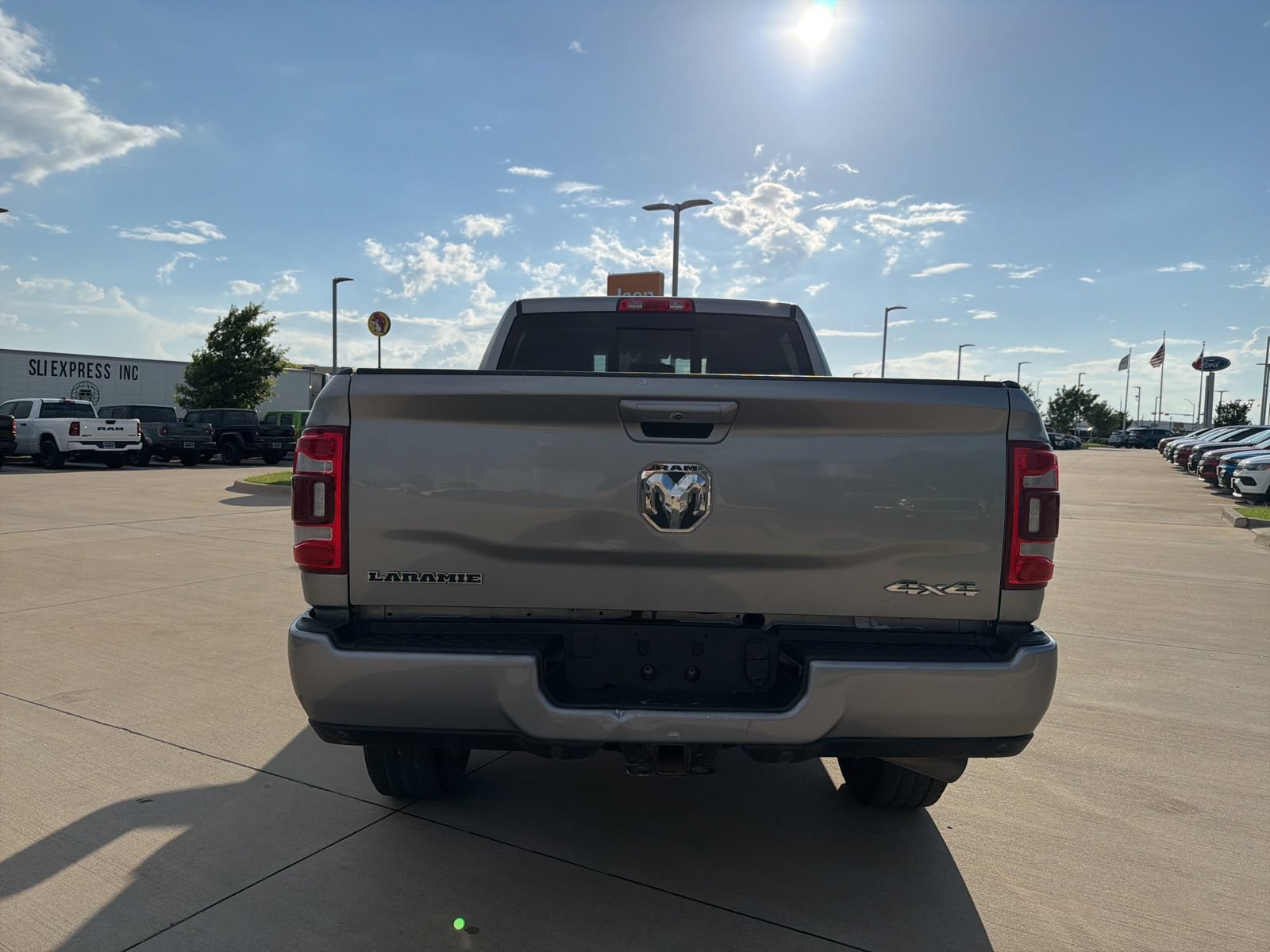 Used 2024 RAM 2500 Laramie AWD/4WD image 4