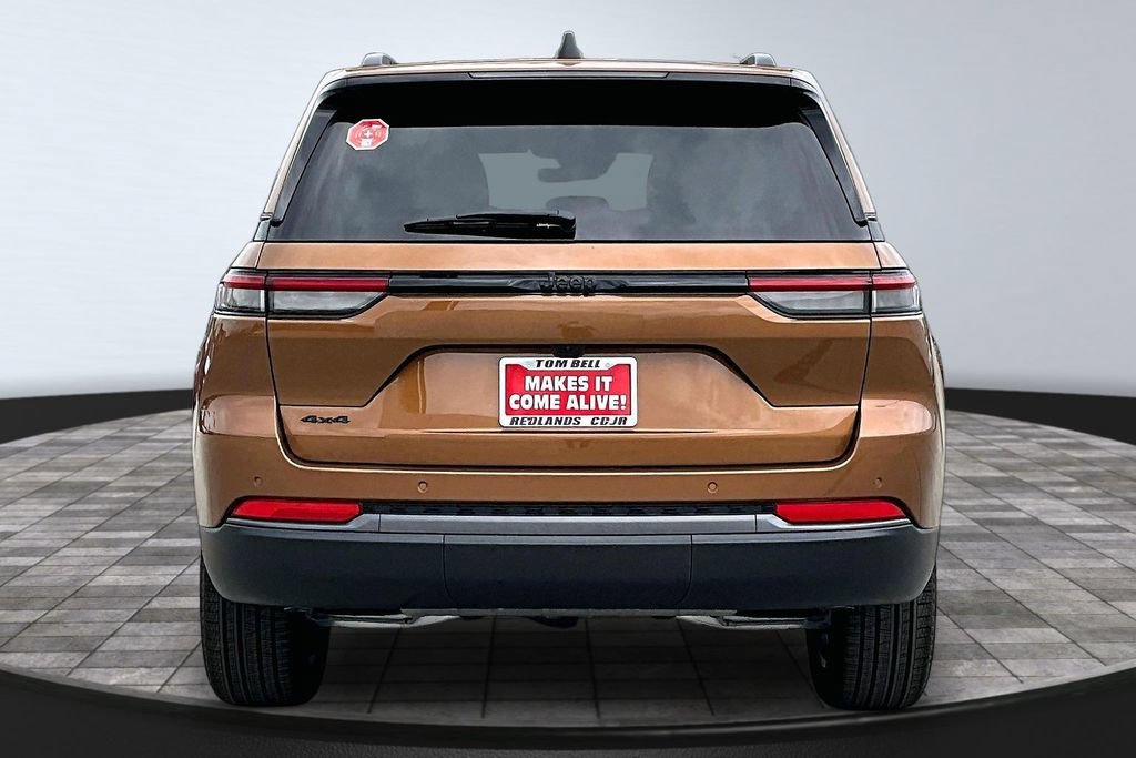 New 2026 Jeep Grand Cherokee Limited w/ Limited Altitude Package AWD/4WD image 23