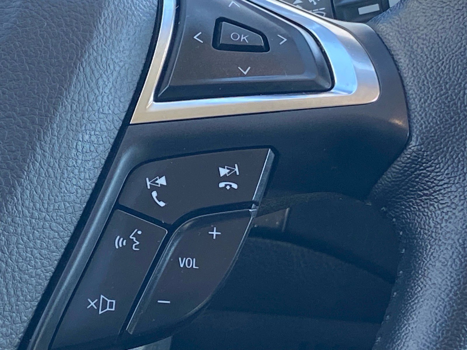 Certified 2022 Ford Edge SEL w/ Convenience Package image 9