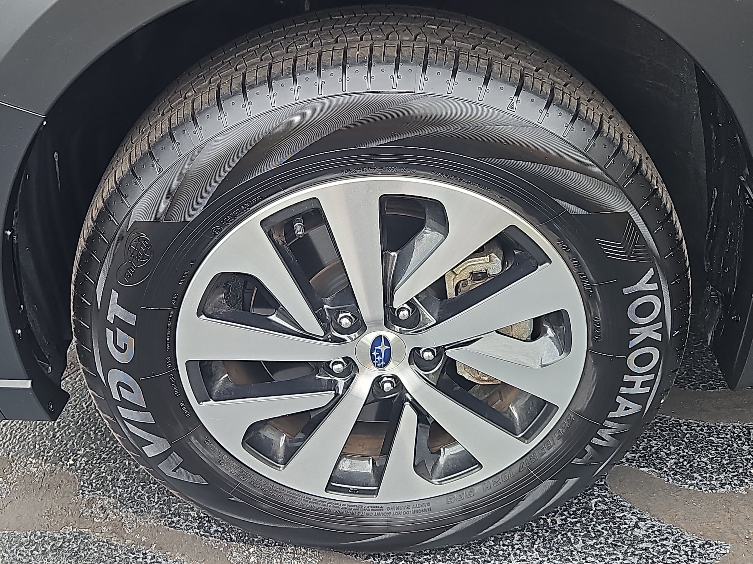 Certified 2025 Subaru Outback Premium AWD/4WD image 4
