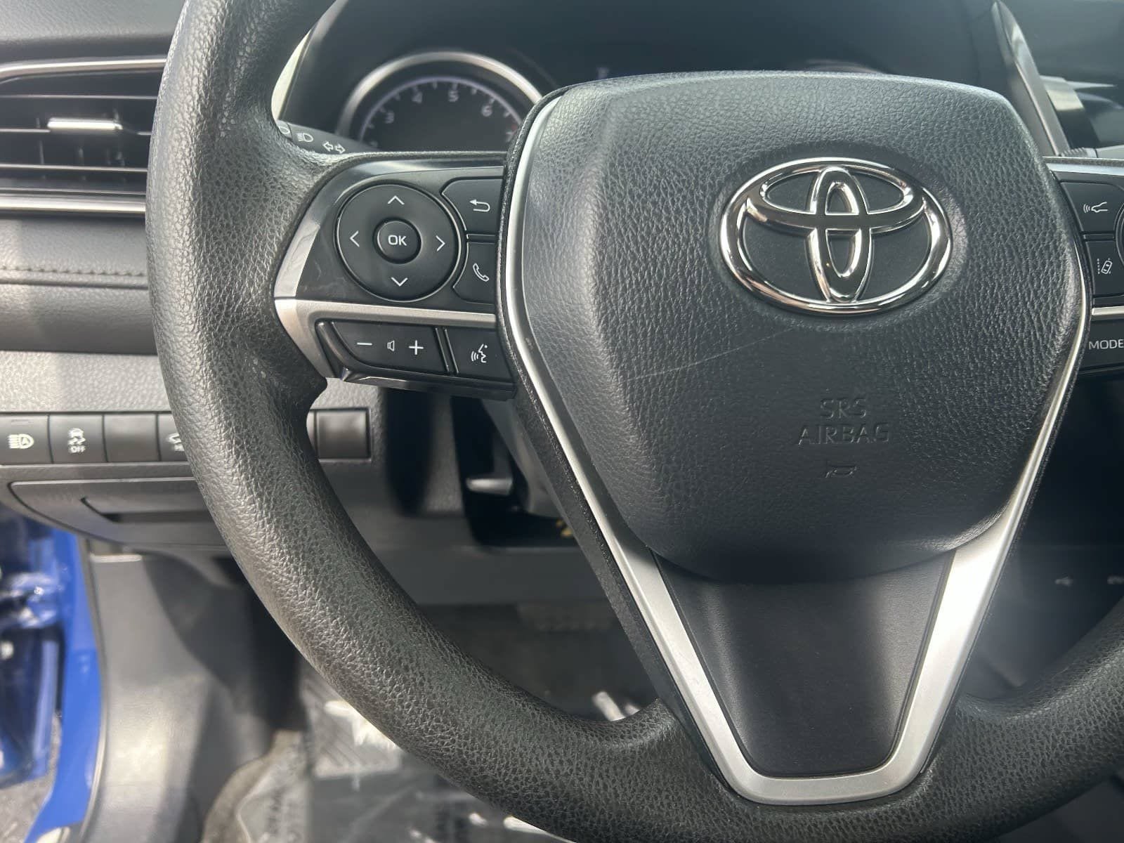 Used 2023 Toyota Camry LE w/ Convenience Package FWD image 27