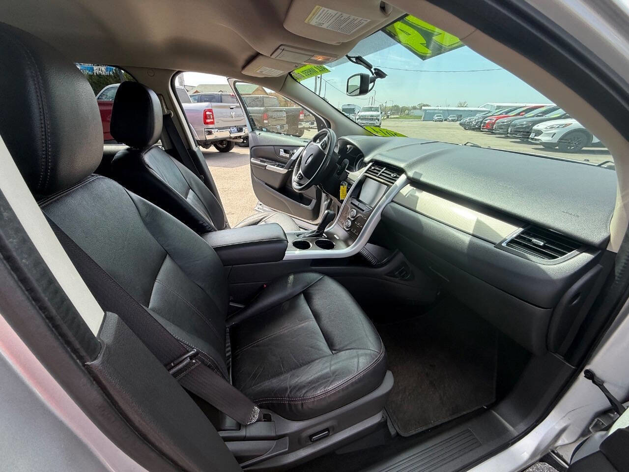 Used 2014 Ford Edge SEL w/ Equipment Group 205A AWD/4WD image 13