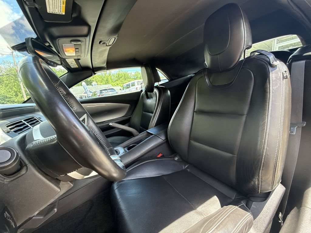 Used 2011 Chevrolet Camaro LT RWD image 11