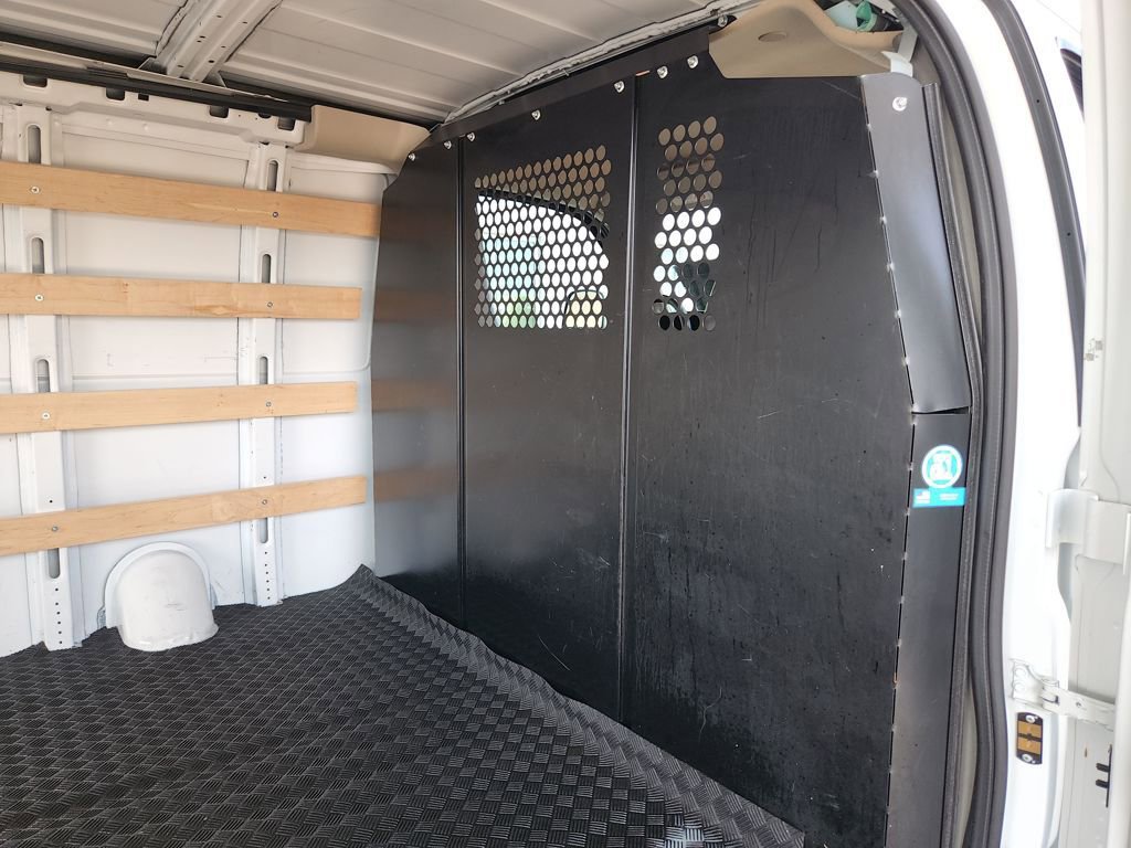 Used 2024 GMC Savana 2500 w/ Driver Convenience Package image 15