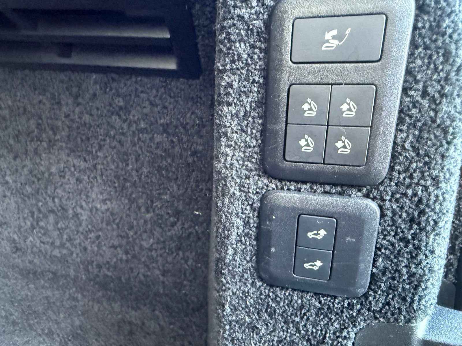 Used 2019 Land Rover Range Rover Autobiography image 33