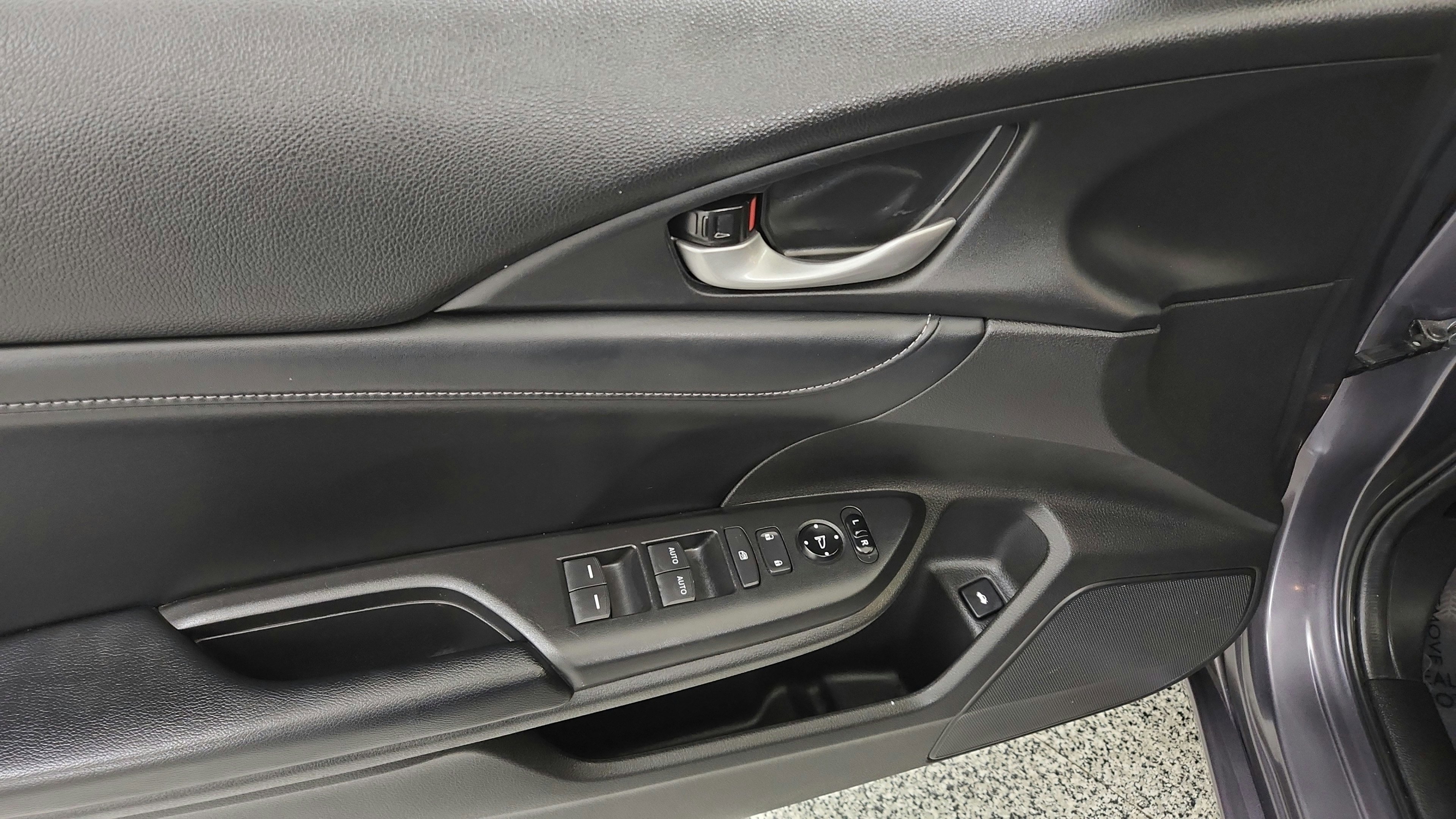 Used 2022 Honda Insight Touring image 19