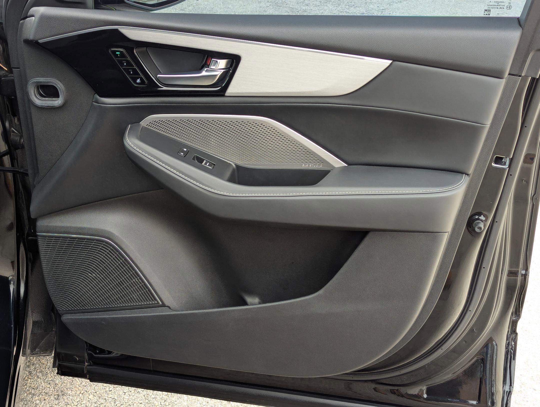 Certified 2023 Acura MDX w/Technology Package image 33