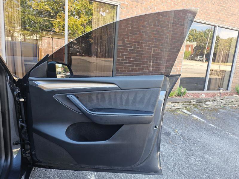 Used 2022 Tesla Model Y Long Range AWD/4WD image 59