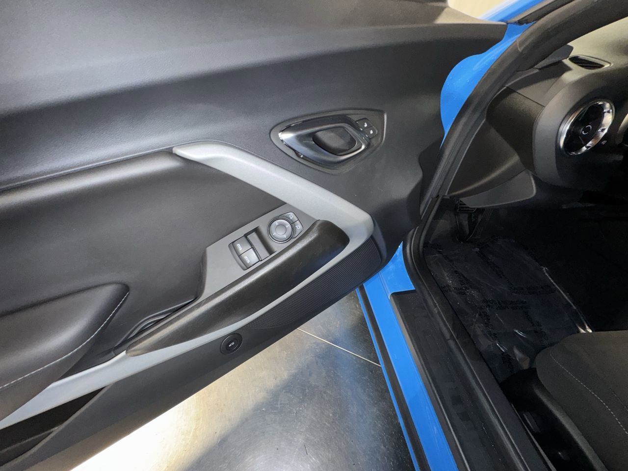 Used 2022 Chevrolet Camaro SS image 20