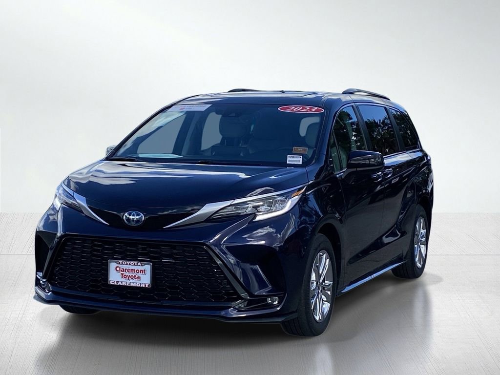 Certified 2023 Toyota Sienna XSE w/ XSE Plus Package image 13