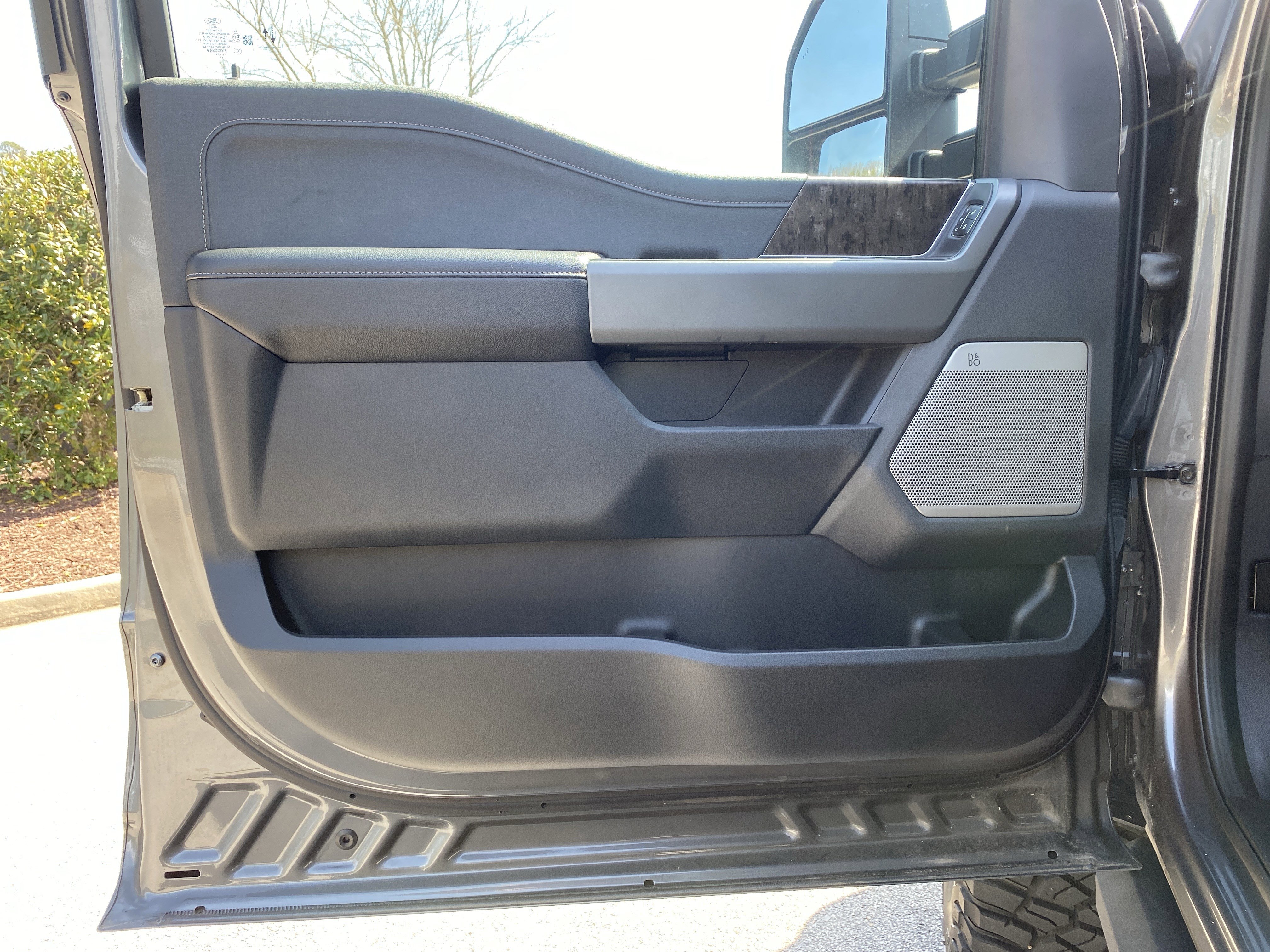 Used 2024 Ford F250 Lariat w/ Lariat Ultimate Package AWD/4WD image 25