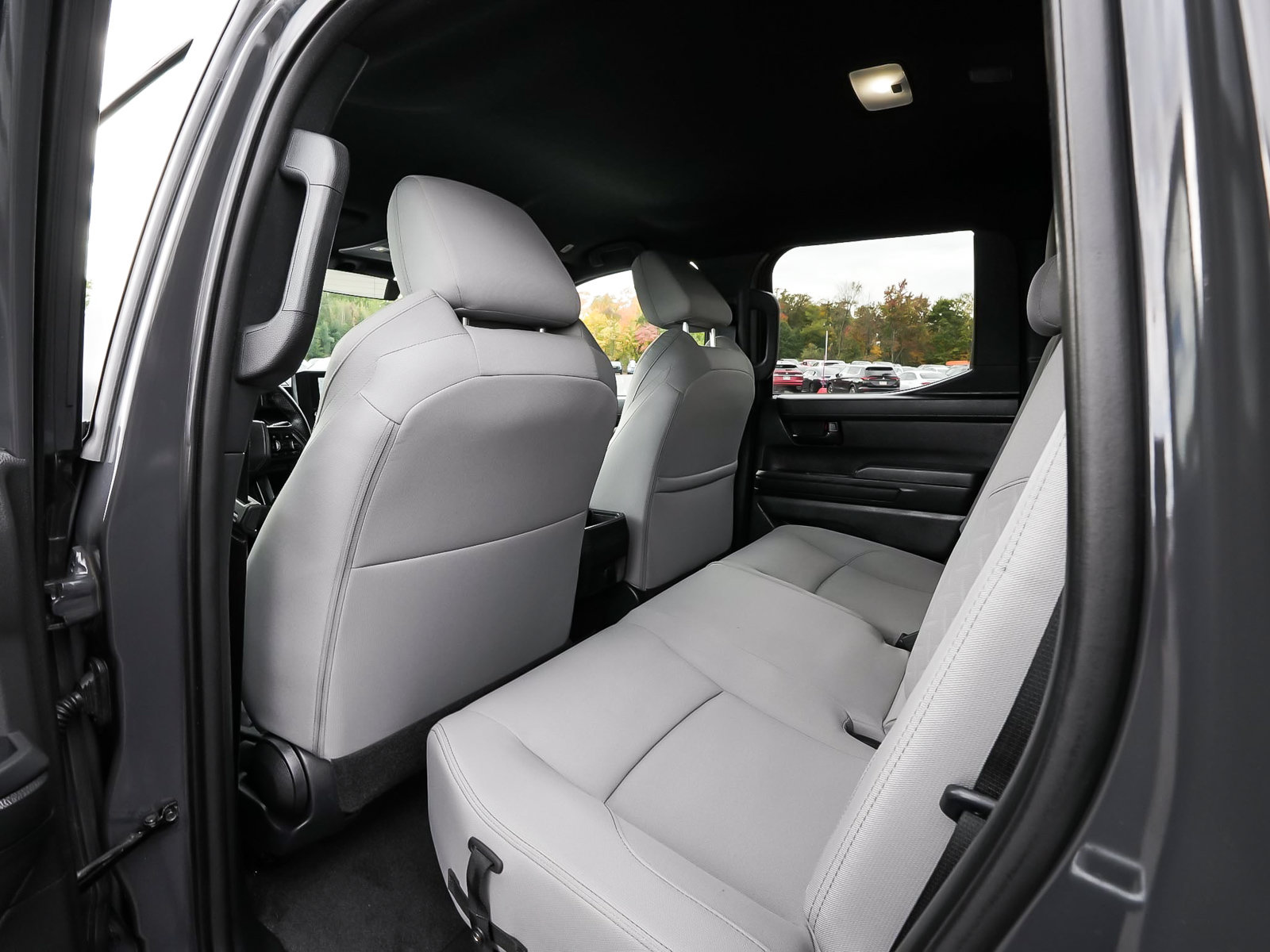 Used 2024 Toyota Tacoma SR5 AWD/4WD image 33