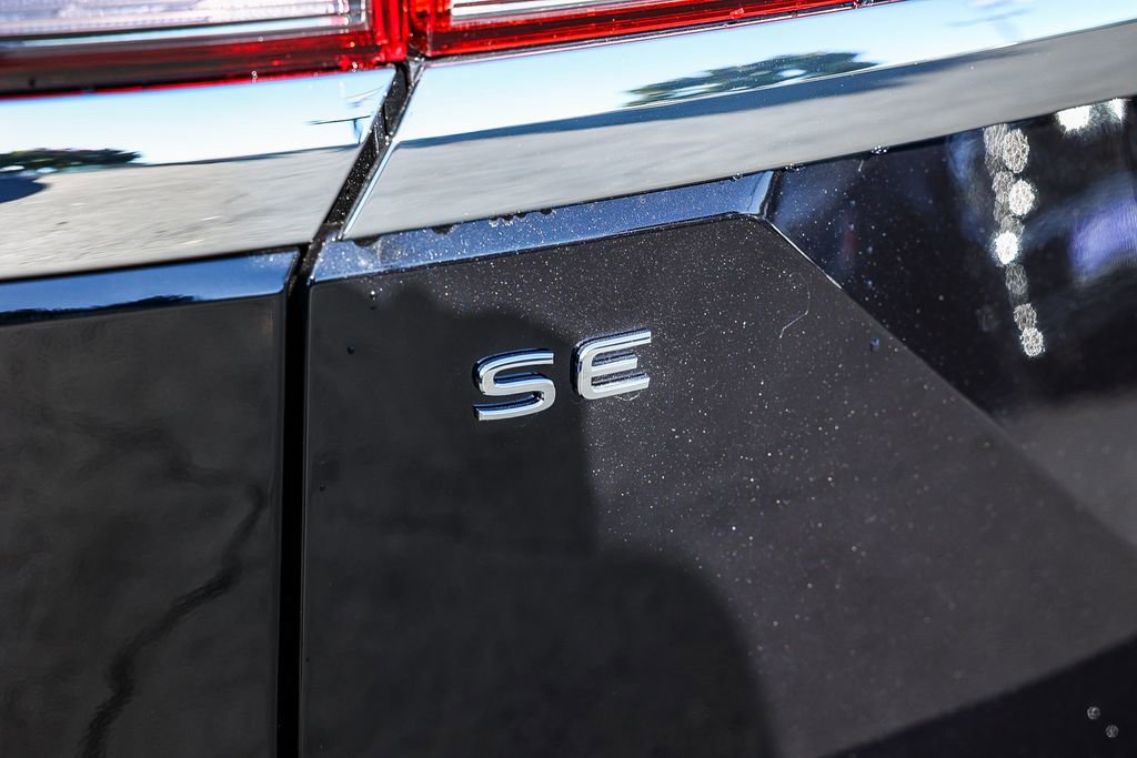 New 2026 Volkswagen Atlas SE image 10