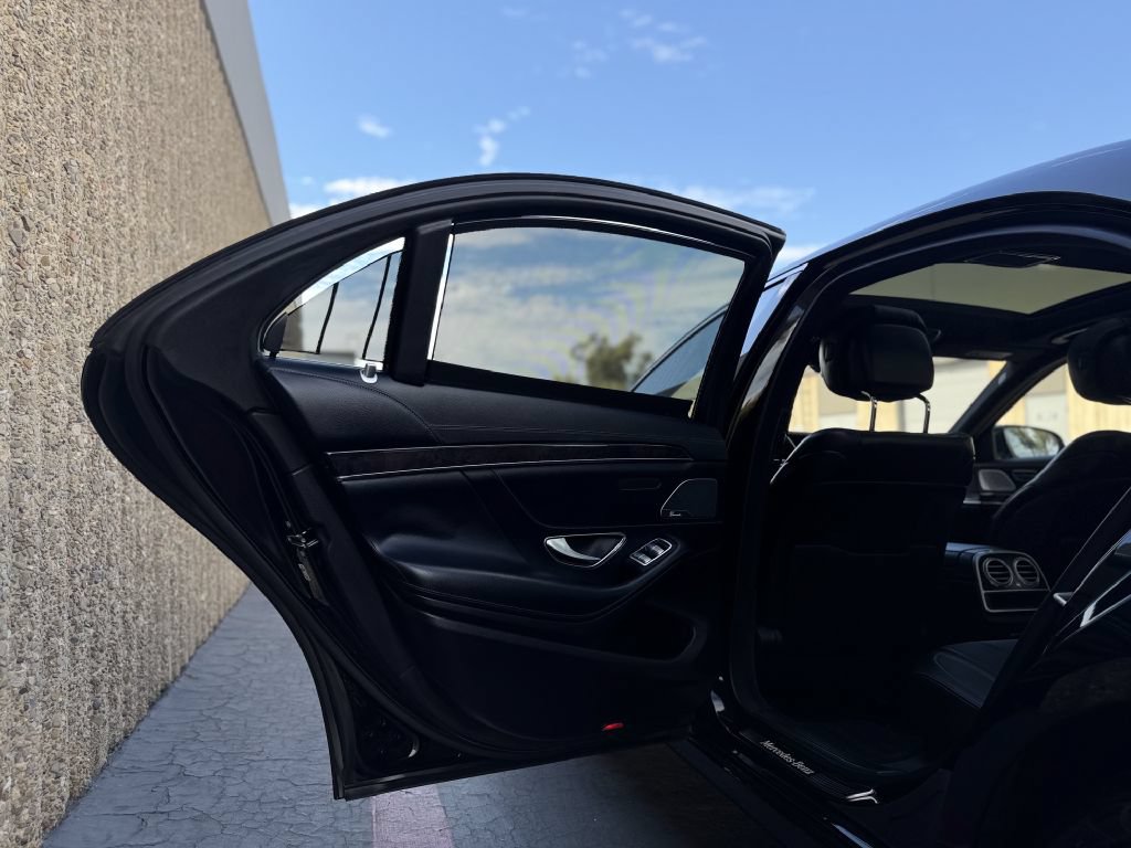 Used 2017 Mercedes-Benz S 550 Sedan image 13