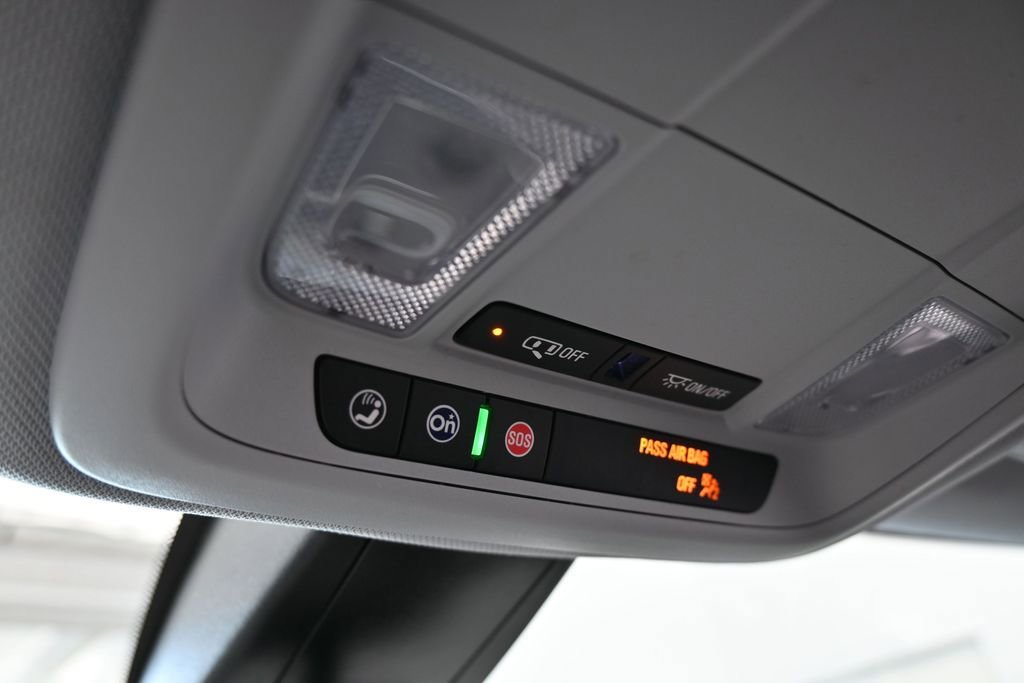 Used 2022 Chevrolet Blazer LT FWD image 23