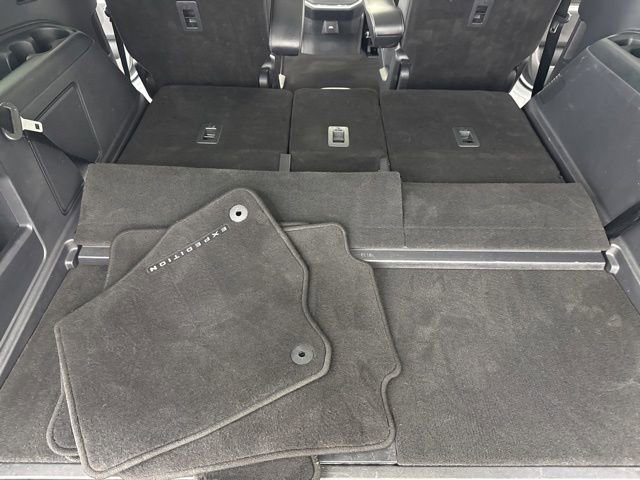 Used 2025 Ford Expedition Platinum AWD/4WD image 33