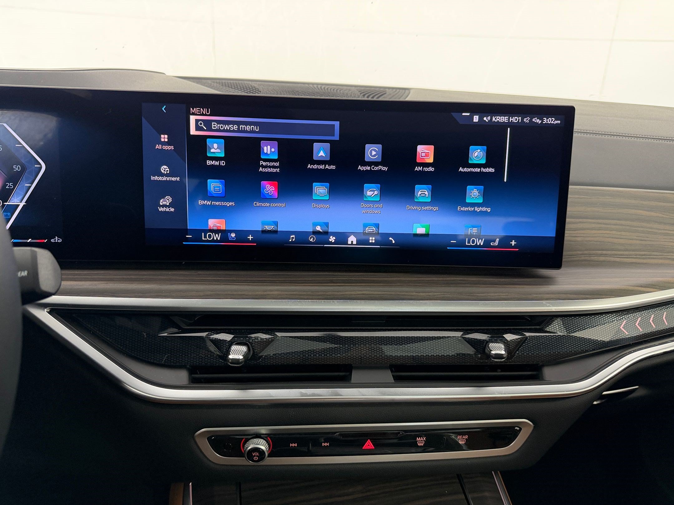 Certified 2026 BMW X5 sDrive40i w/ Climate Comfort Package RWD image 23