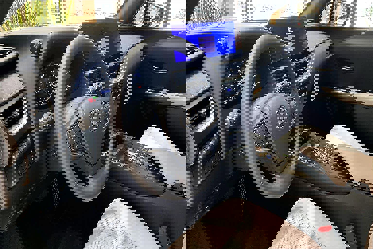 New 2026 Lexus UX 300h FWD image 10