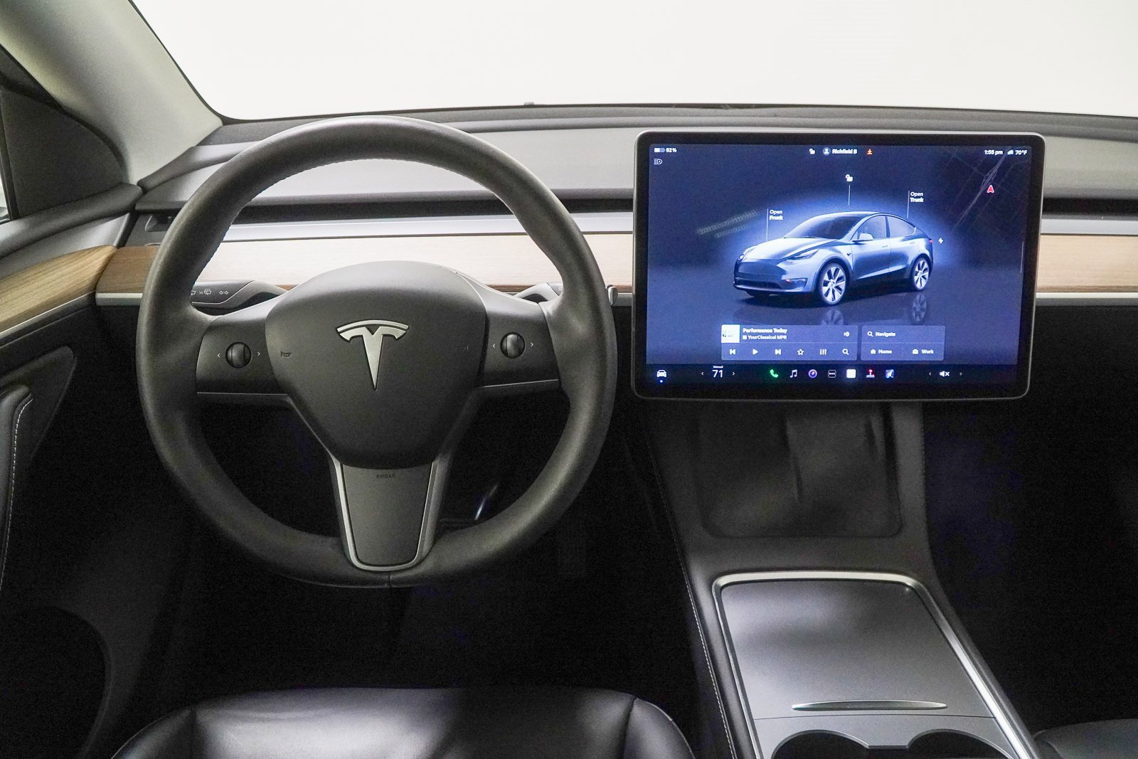 Used 2023 Tesla Model Y Long Range image 24