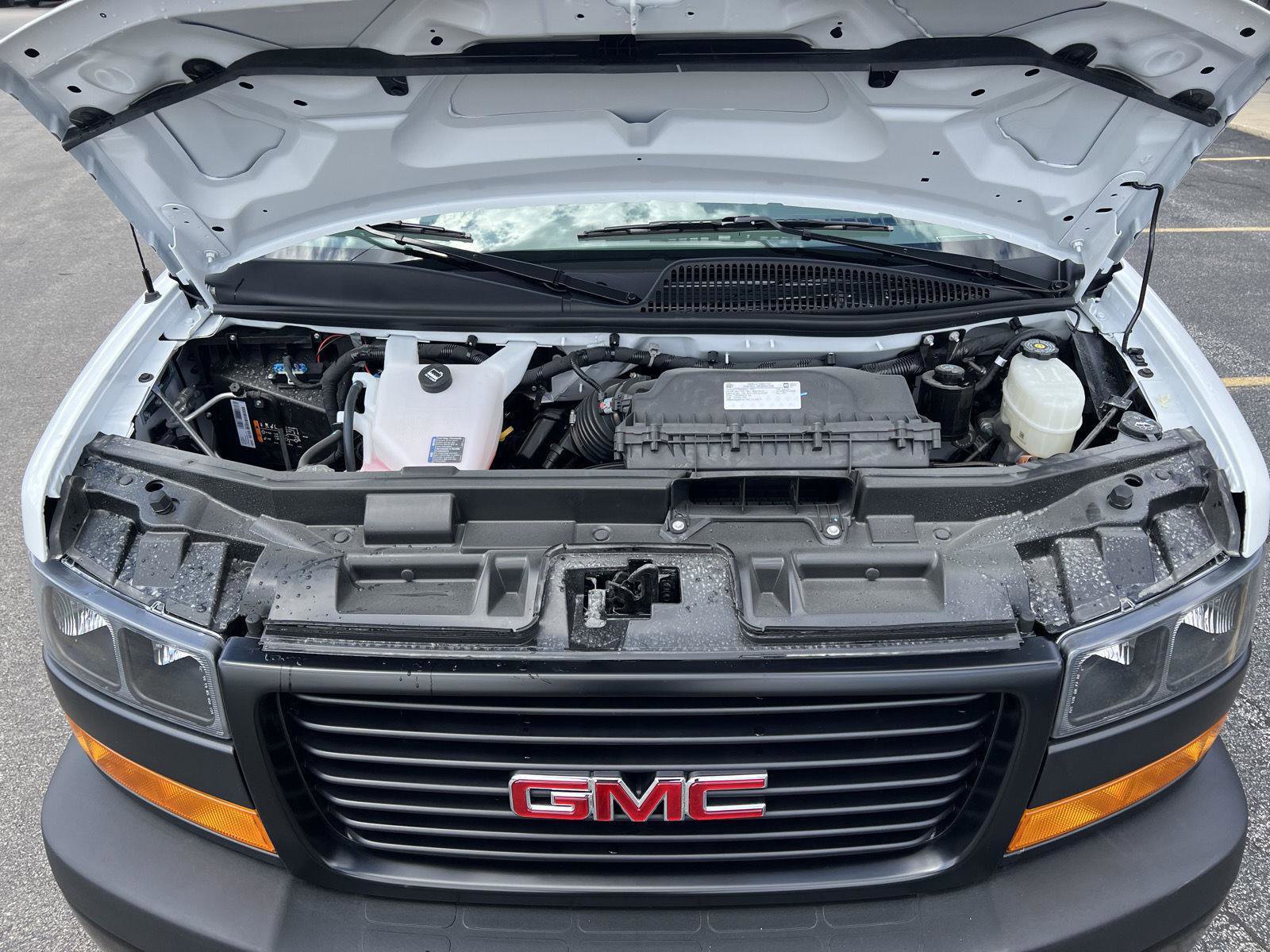 New 2026 GMC Savana 2500 Extended RWD image 39