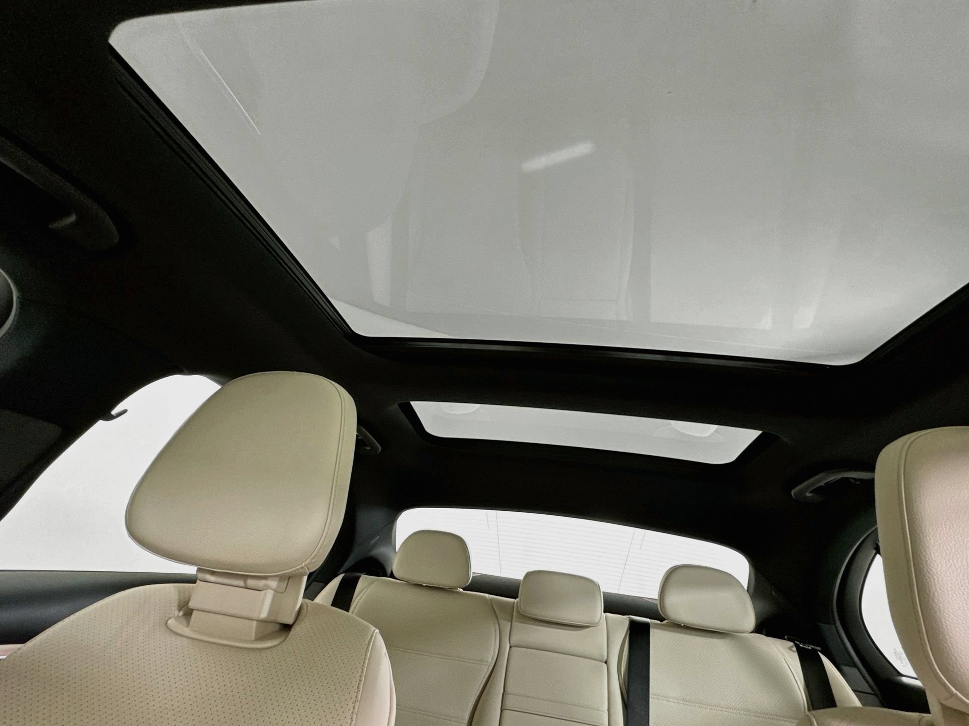 Used 2023 Mercedes-Benz C 300 Sedan image 23