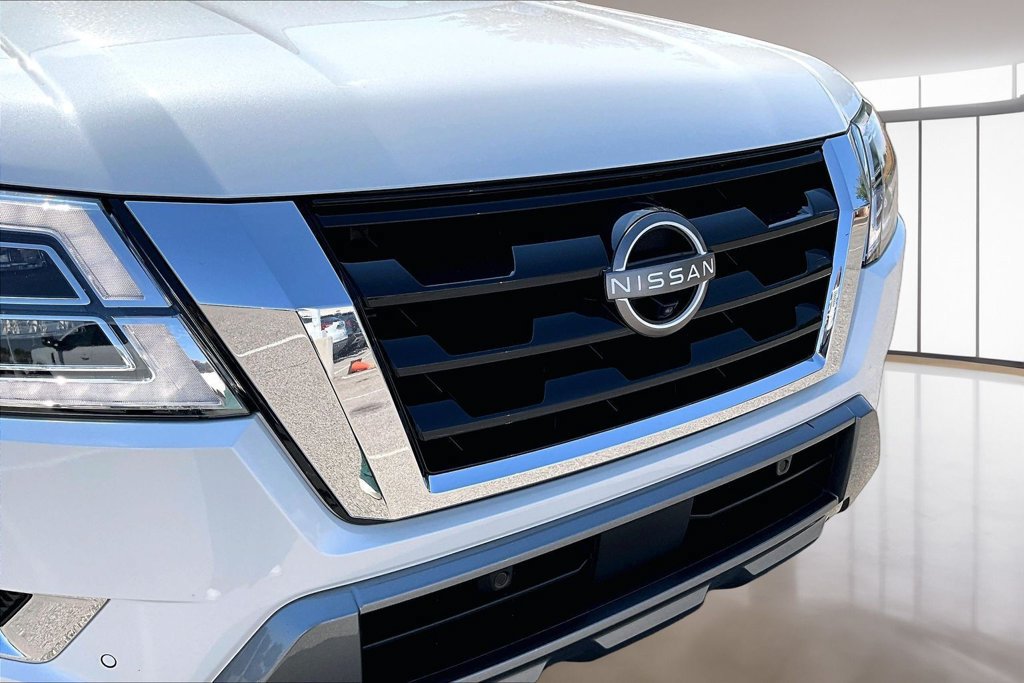 Used 2021 Nissan Armada Platinum w/ Captain's Chairs Package AWD/4WD image 31