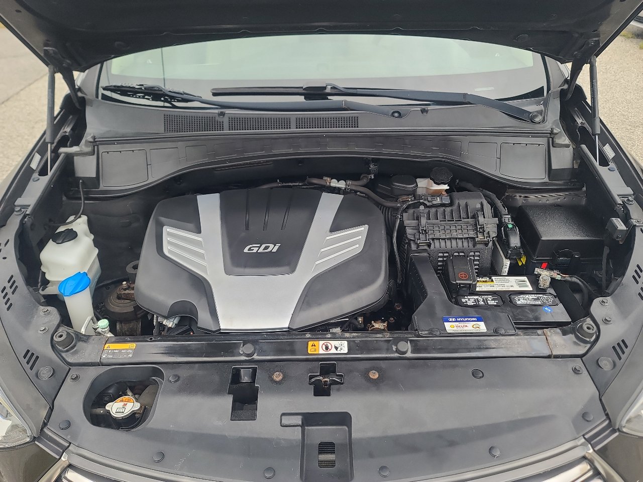 Used 2017 Hyundai Santa Fe Limited w/ Cargo Package image 23