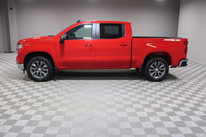New 2026 Chevrolet Silverado 1500 LT w/ Safety Package AWD/4WD image 8