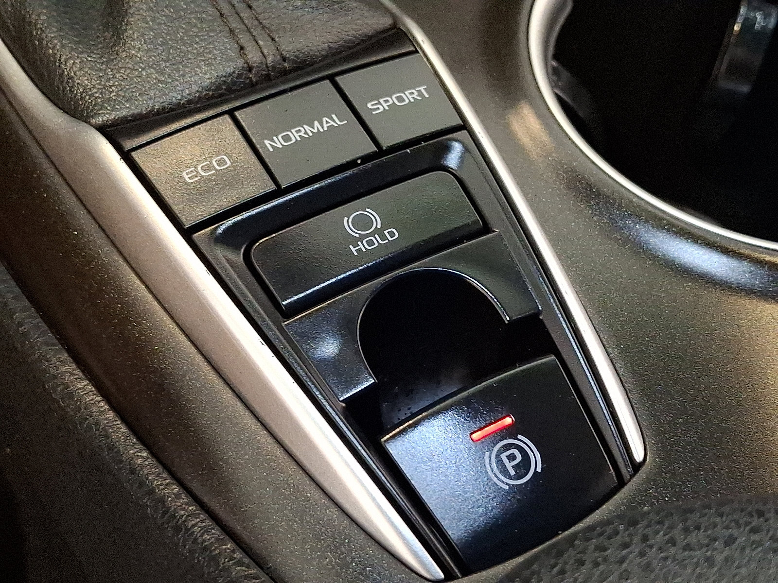 Certified 2021 Toyota Camry XLE AWD/4WD image 24