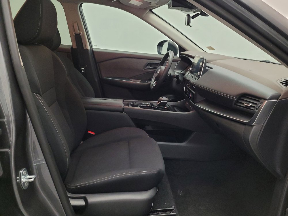 Used 2023 Nissan Rogue S AWD/4WD image 21