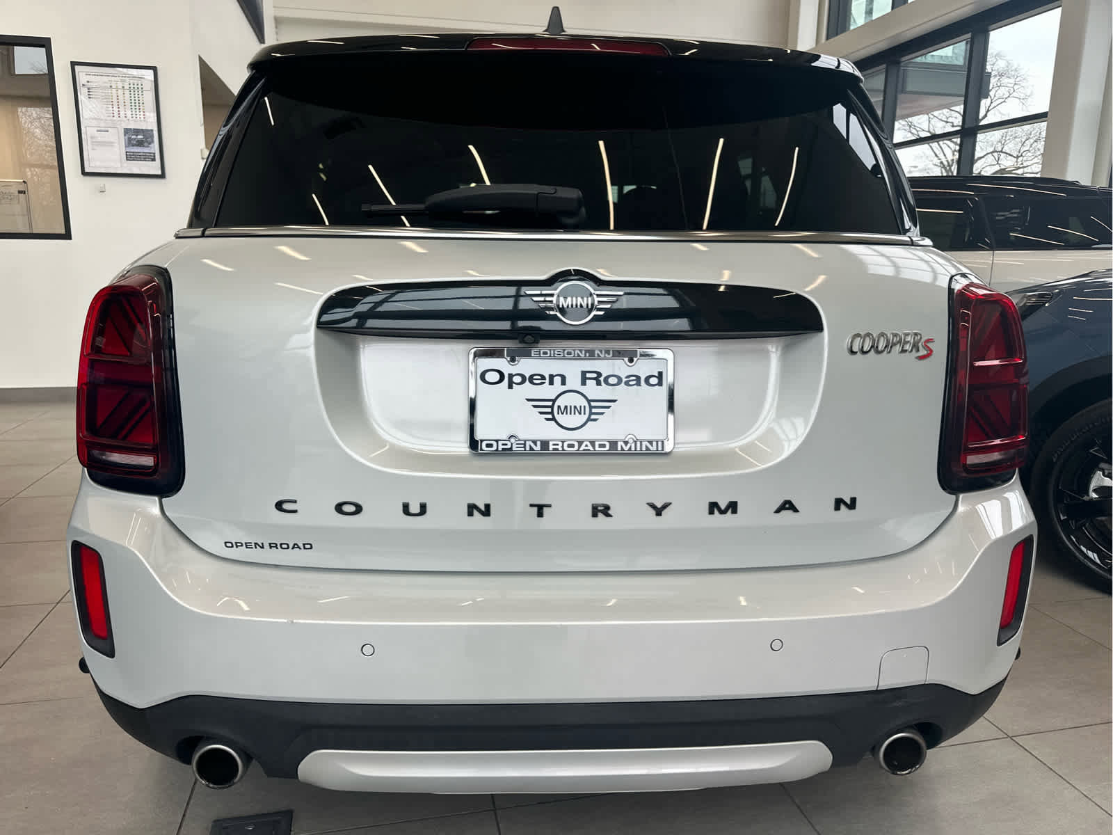 Used 2021 MINI Cooper Countryman S w/ Premium Package image 6