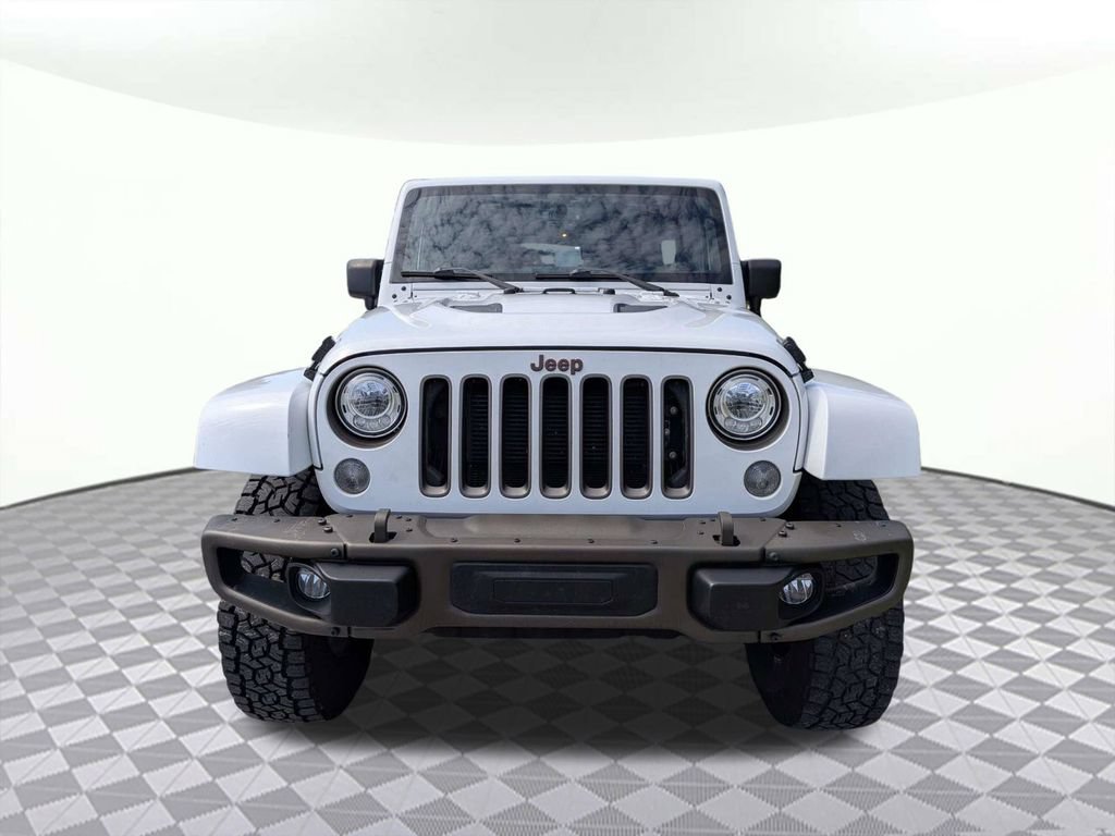 Used 2017 Jeep Wrangler Unlimited Sahara AWD/4WD image 8