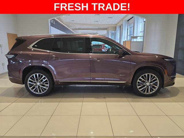 Used 2025 Buick Enclave Avenir w/ Super Cruise Package AWD/4WD image 6
