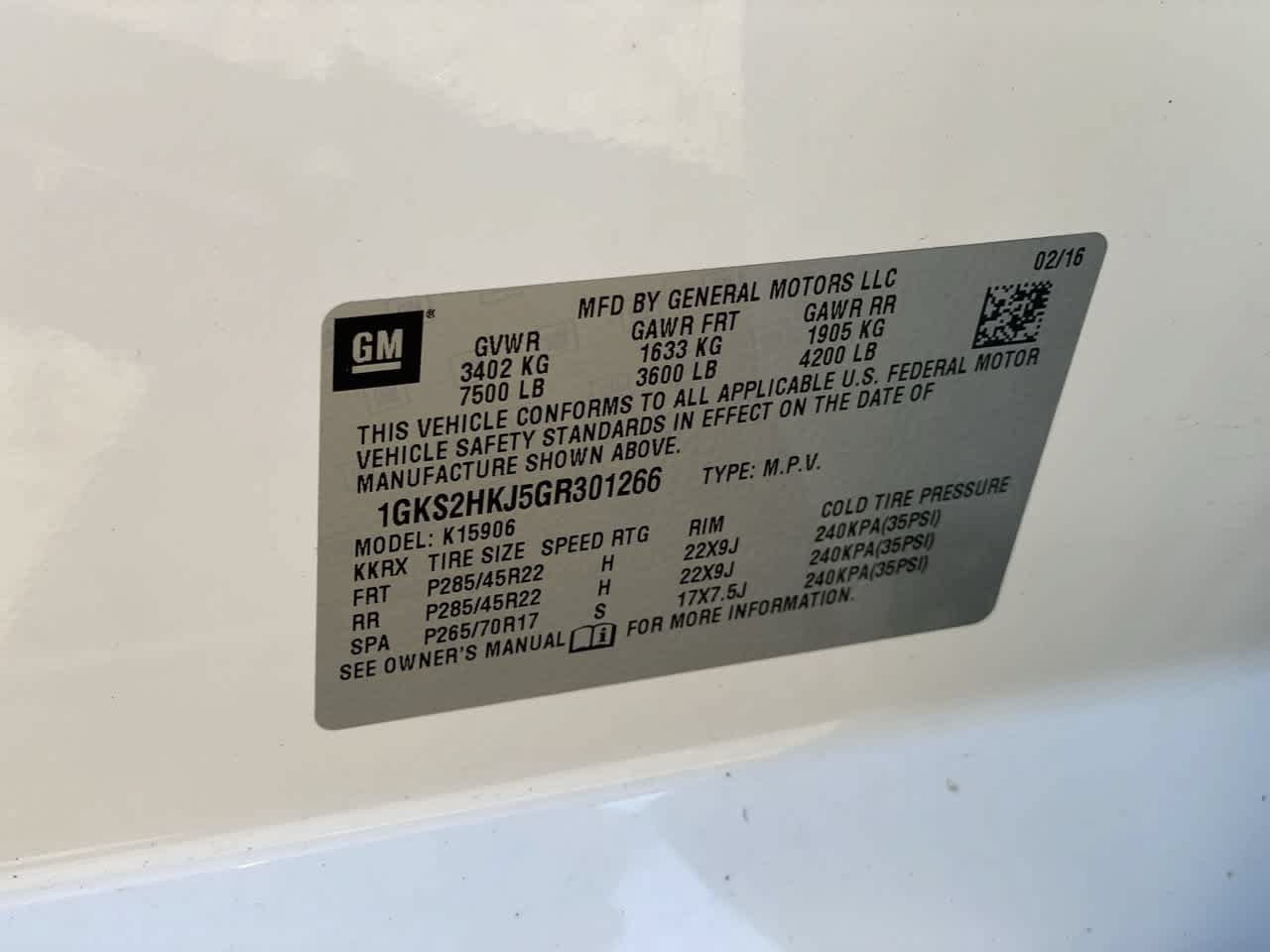 Used 2016 GMC Yukon XL Denali w/ Open Road Package AWD/4WD image 27