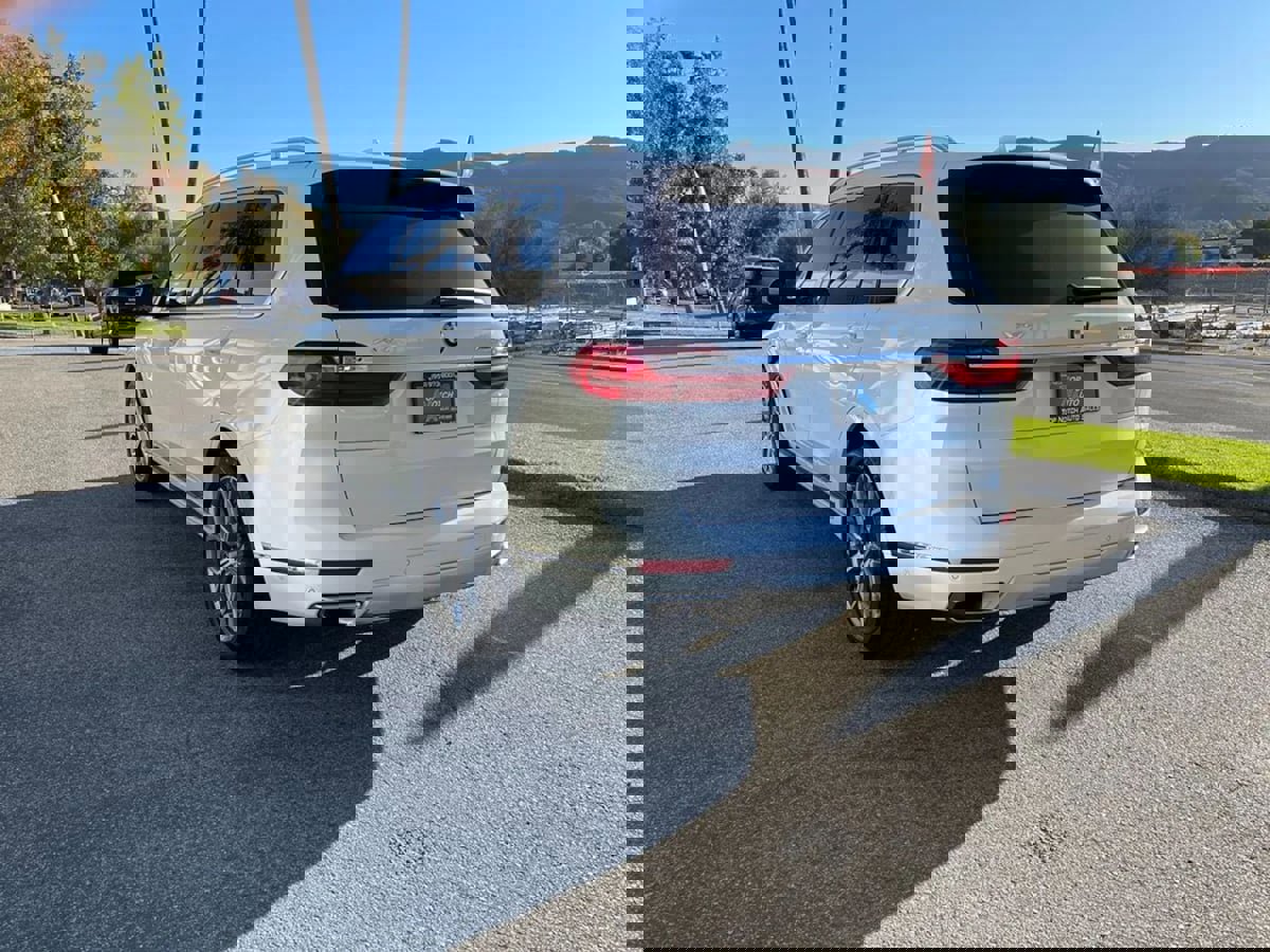 Used 2020 BMW X7 xDrive40i image 7