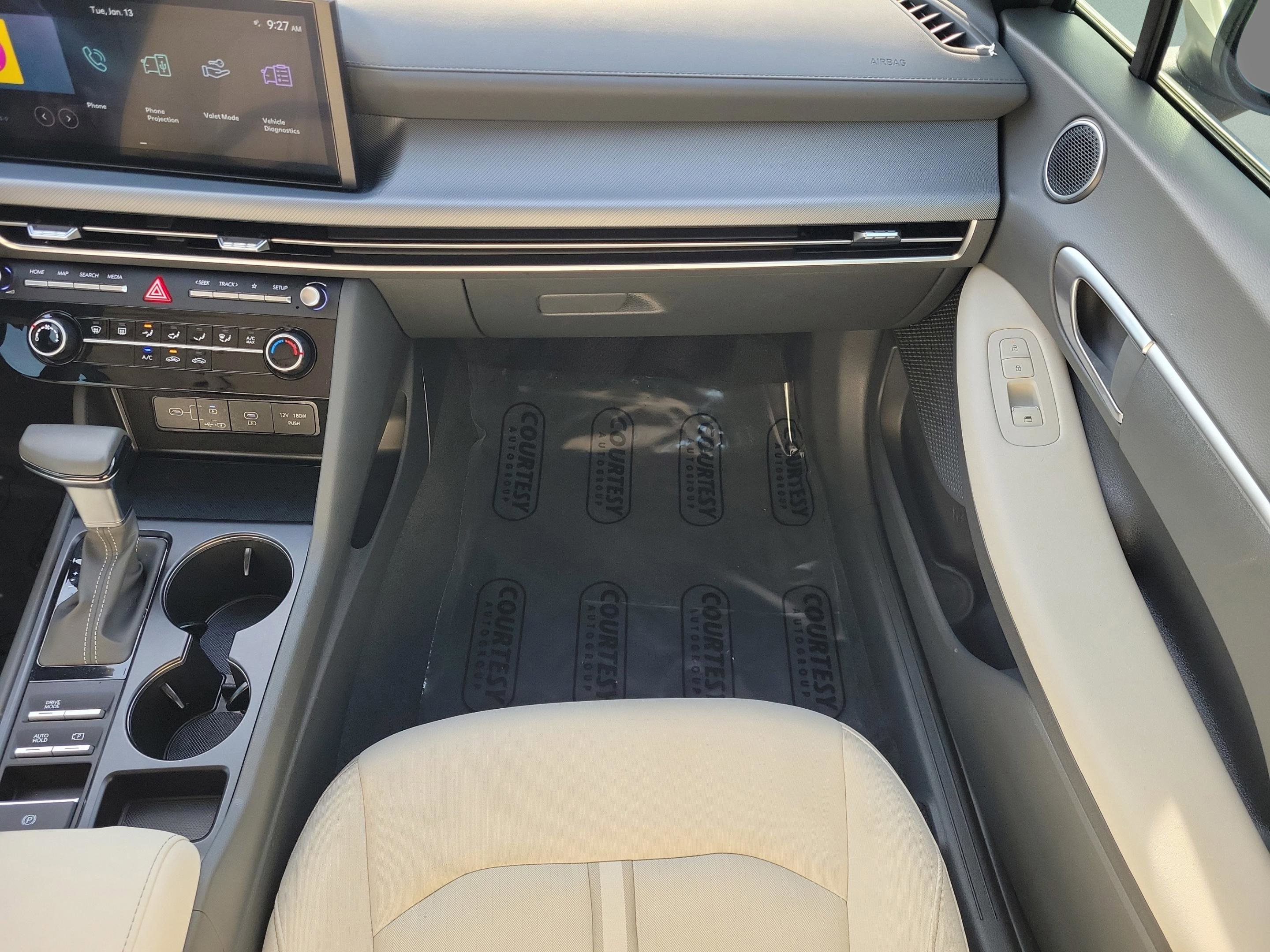 Used 2025 Hyundai Sonata SE image 10