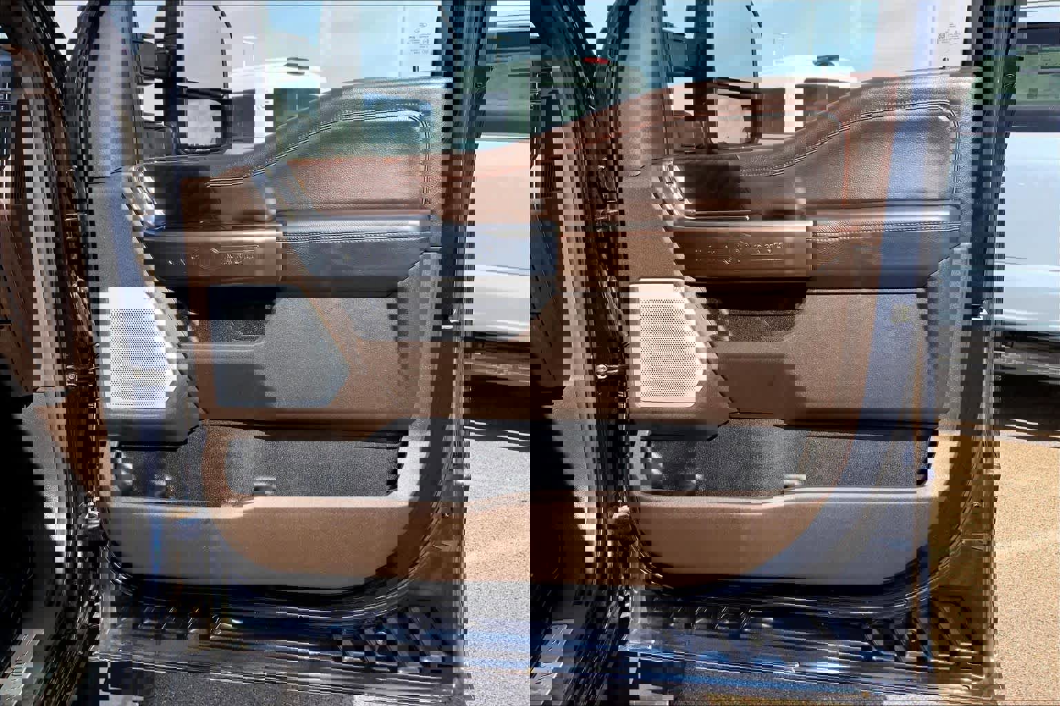 Certified 2025 Ford F450 King Ranch w/ FX4 Off-Road Package AWD/4WD image 23