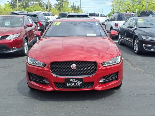 Used 2018 Jaguar XE R-Sport AWD/4WD image 2