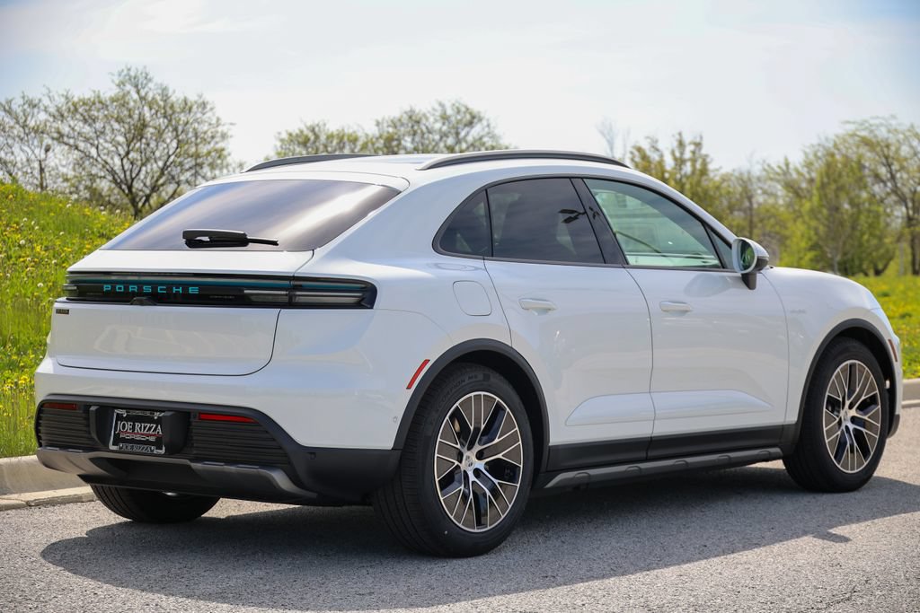 New 2026 Porsche Macan 4 Electric AWD/4WD image 33