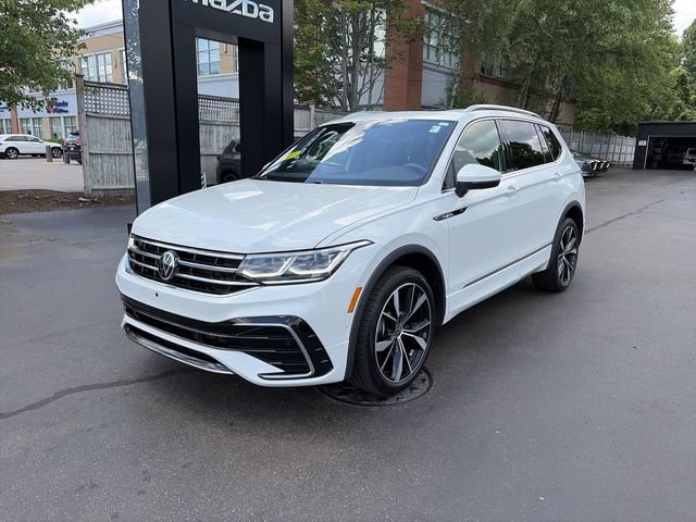 Used 2024 Volkswagen Tiguan SEL R-Line AWD/4WD image 1