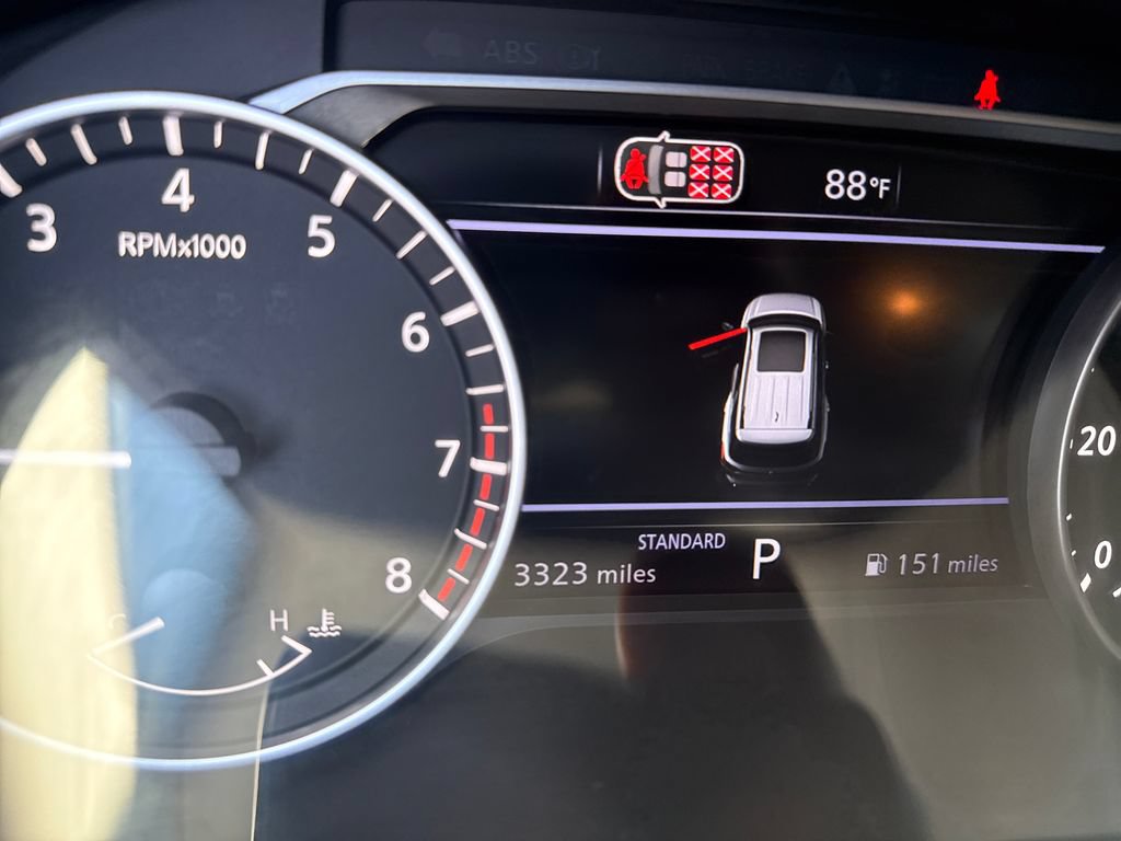 Used 2026 Nissan Pathfinder SV w/ SV Premium Package FWD image 20