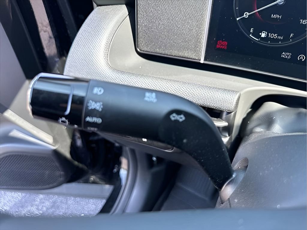 Used 2025 Hyundai Tucson SEL FWD image 23